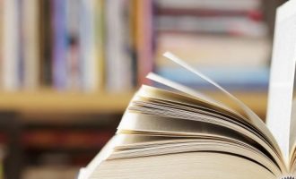 Shopping Pelotas destina 76 livros em doação para a Bibliotheca Pública Pelotense