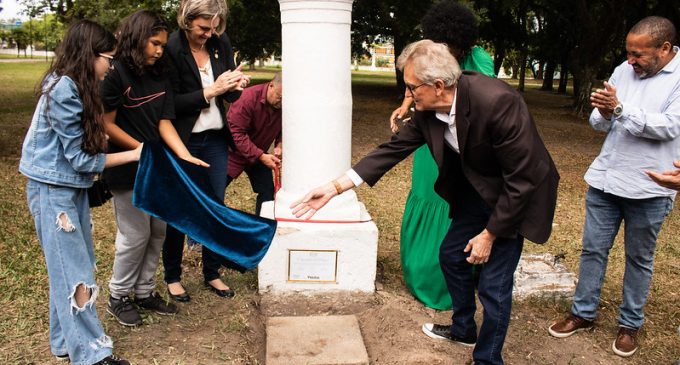 Cápsula do tempo é enterrada no Museu da Baronesa