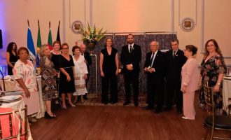 Prefeita Paula é patrona da reabertura do Caixeral – quinto clube mais antigo do Brasil