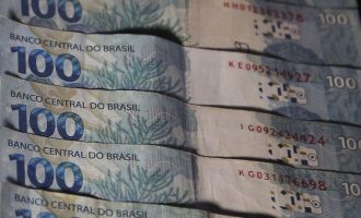 Caixa começa a pagar Bolsa Família de R$ 600 nesta quarta-feira