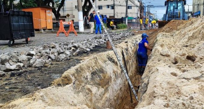 Sanep constrói rede de esgoto no Centro