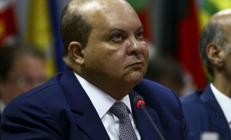 Moraes afasta governador do Distrito Federal por 90 dias