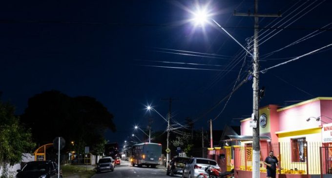 LED NOS BAIRROS : 5 ruas na Cohab Tablada recebem nova iluminação