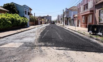 Rua Padre Felício recebe pavimentação asfáltica