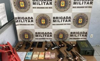 BM prende três homens e liberta reféns durante roubo a residência em Pelotas