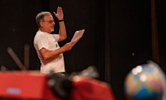 Pelotas recebe releitura da peça “O Homem e a Mancha”, de Caio Fernando Abreu