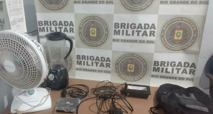 Ação da BM resulta na prisão de dois homens por furto qualificado em estabelecimento comercial em Pelotas