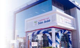 Rede de farmácias São João inaugura nova loja em Pelotas e 50% do valor das vendas do dia será doado para a Santa Casa