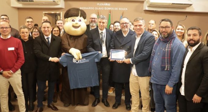 Câmara de Vereadores realiza homenagem ao Hospital Universitário da UCPel