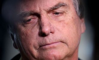 Por 5 votos a 2, TSE torna Bolsonaro inelegível por oito anos