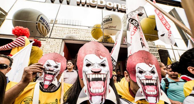 TST condena McDonald’s em R$ 2 milhões por trabalho de menores em área de periculosidade