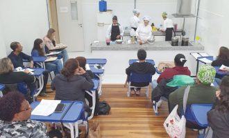 Projeto promove treinamento para merendeiras da rede de ensino de Pelotas