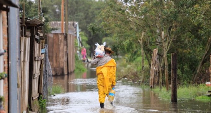 Prefeitura reforça ajuda para populações atingidas pela chuva