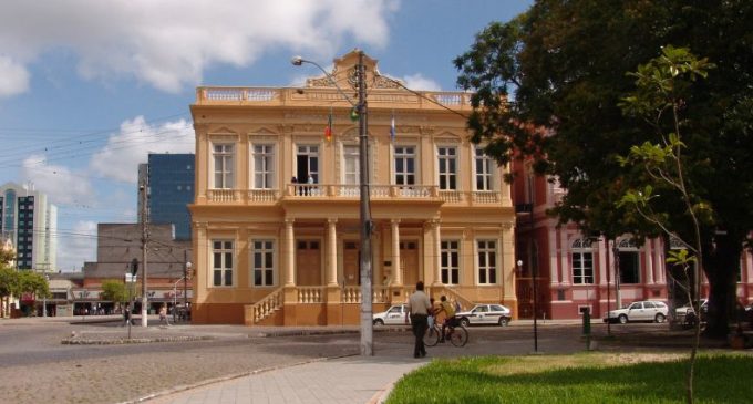 Grave crise financeira faz Prefeitura de Pelotas atrasar salários