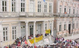 Justiça determina pagamento dos salários dos Servidores de Pelotas