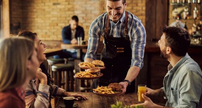 Mais da metade dos bares e restaurantes espera ter faturamento maior no fim do ano