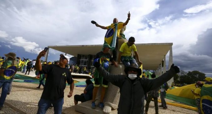 Um ano após tentativa de golpe, STF mantém 66 presos