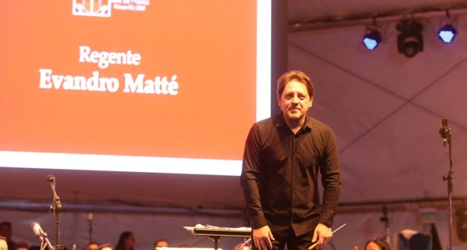 Evandro Matté palestra sobre como a gestão de uma orquestra pode ser aplicada no ambiente corporativo