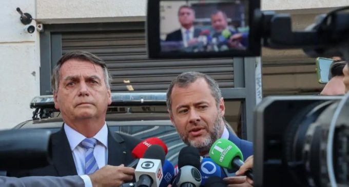 Defesa de Bolsonaro pede ao Supremo que passaporte seja devolvido