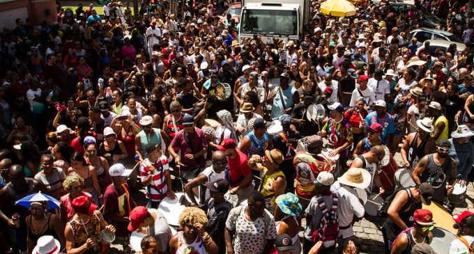 Mais um fim de semana de Carnaval de Rua em Pelotas