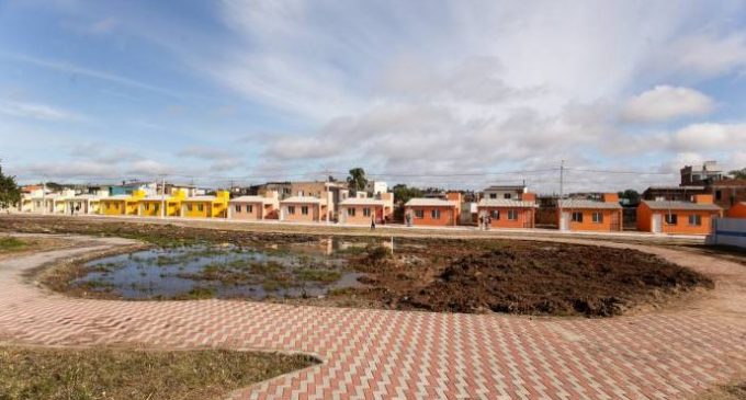 Prefeitura entrega casas na Vila Farroupilha