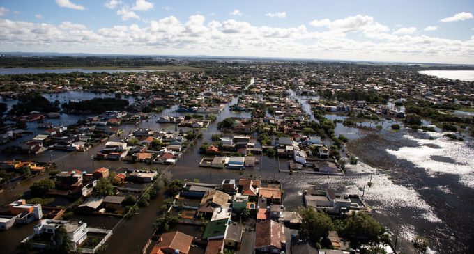 DPU orienta vítimas de enchentes no RS sobre seguro habitacional da Caixa