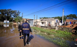 Cadastro para Auxílio Reconstrução tem quase seis mil inscrições