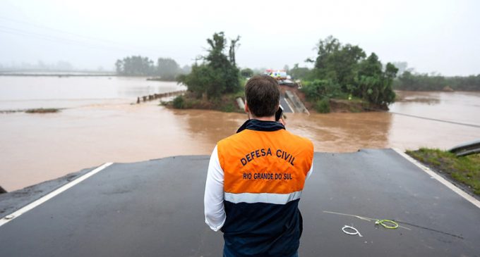 Governo lança plano para reconstrução de rodovias e pontes afetadas pela chuva