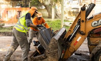 Prefeitura recolhe 94 cargas de entulhos em áreas alagadas