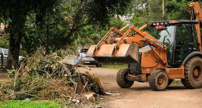 Prefeitura dá início a mutirão de limpeza no Laranjal