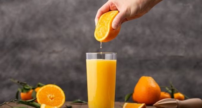 Pesquisa revela impacto positivo do consumo prolongado de suco de laranja na saúde intestinal