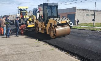 Começa a pavimentação asfáltica na rua Gervásio Alves Pereira