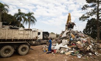 Sanep encerra armazenamento provisório de resíduos no Laranjal