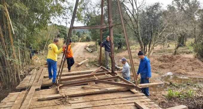 Prefeitura constrói ponte nova no 4º distrito