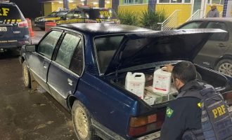 PRF prende contrabandista com carro carregado de agrotóxicos em Pelotas