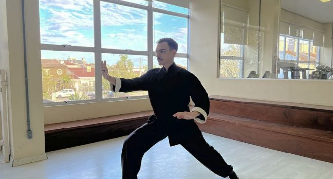 Pesquisa avalia os benefícios do Tai Chi Chuan e caminhada para idosos