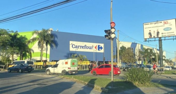 Carrefour pede desculpas e frigorífico encerra boicote ao grupo