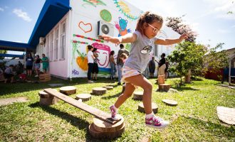 Expectativa de vida ao nascer no Brasil sobe para 76,4 anos em 2023