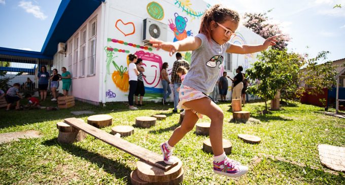 Expectativa de vida ao nascer no Brasil sobe para 76,4 anos em 2023