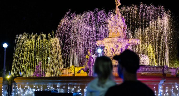 Pelotas Doce Natal inicia dia 14, no Centro Histórico, e terá show de fogos de artifício da virada no Laranjal