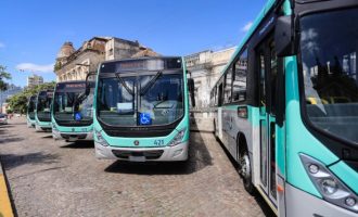 Consórcio entrega seis novos ônibus