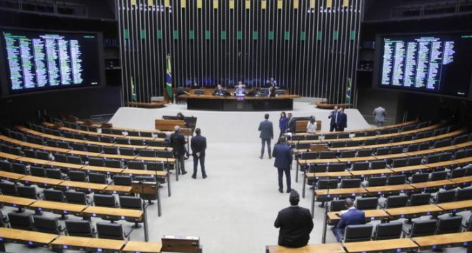 Quem são os 15 deputados federais com melhor desempenho na Câmara, segundo índice Legisla Brasil