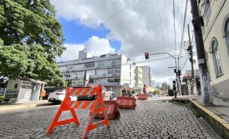 Cruzamento da Floriano com Santa Tecla terá bloqueio total de trânsito segunda-feira