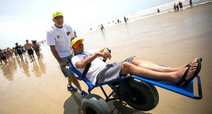 Praias do Litoral Sul e Norte terão Dia da Inclusão neste final de semana