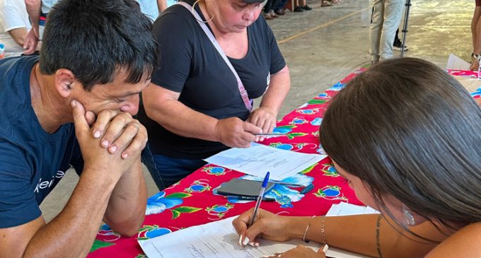 Assentados de Arroio Grande assinam contratos de crédito emergencial