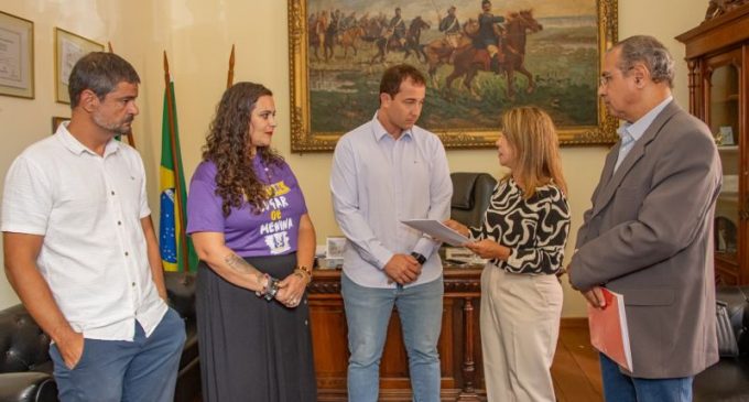 Prefeitura entrega projeto de contratos emergenciais para a Câmara de Vereadores