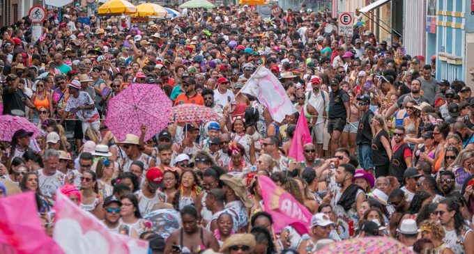 Seis blocos movimentam o Carnaval de Rua neste fim de semana em Pelotas