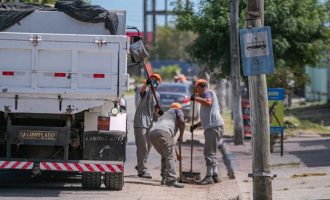 Mutirão de limpeza na região do bairro Dunas