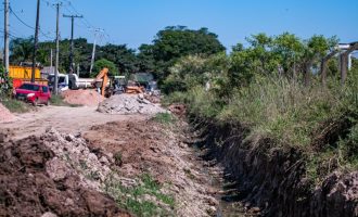 Prefeitura intensifica obra de drenagem no Passo do Salso