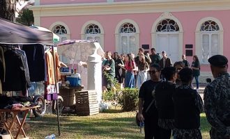 Feira de Adoção de Cães atrai público ao Parque da Baronesa